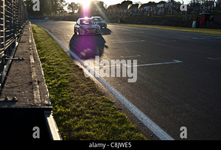 Matt Neal und Gordon Shedden von Honda Racing Team auf dem richtigen Weg in Brands Hatch - British Touring Car Championship Stockfoto