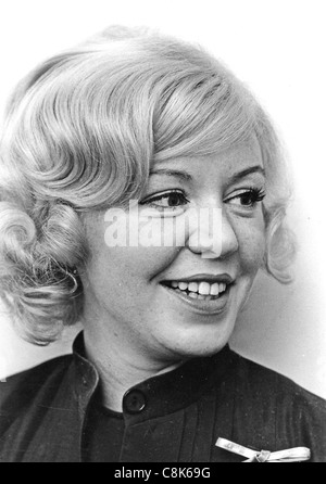 KATHY KIRBY (1938 – 2011) englische pop-Sängerin im November 1963. Foto Tony Gale Stockfoto