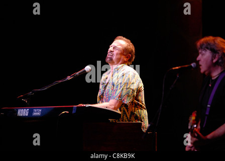 Felix Cavaliere von The Rascals führt während der Hippifest in Vienna, Virginia. Stockfoto