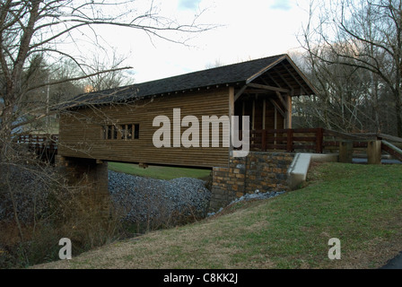 Harrisburg gedeckte Brücke, Sevier County, TN Stockfoto