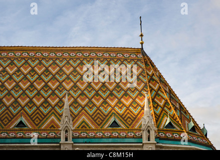 Auf dem Dach des Budapest Mátyás Templom Mattias Kirche Stockfoto