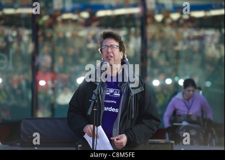 Joe Korner, Director of Communications für die Stroke Association, eine Rede gegen die geplanten Kürzungen für die DLA. Stockfoto