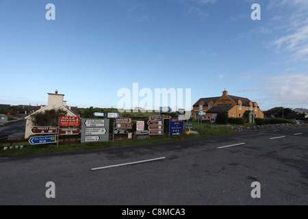 Die Westküste Irlands Zeichen in Doolin n Stockfoto