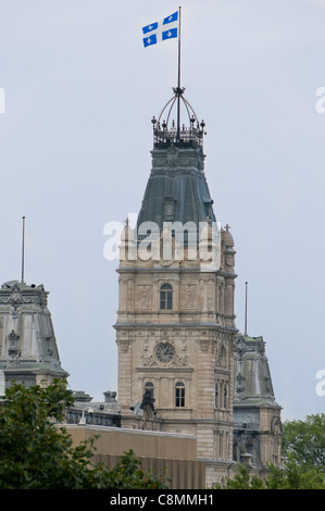 Uhrturm des Parlamentsgebäudes in Quebec City, Kanada Stockfoto