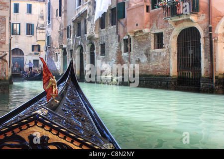 Reiten einer Gondel Venedig, Italien Stockfoto