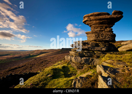 Die Salt Cellar Rock-Formation Derwent Edge Peak District National Park, Derbyshire, England, GB, Großbritannien, Europa Stockfoto