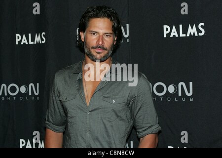 Joe Manganiello im Ankunftsbereich für Joe Manganiello Gastgeber im Mond Nachtclub, Palms Casino Resort Hotel, Las Vegas, NV 27. Oktober 2011. Foto von: James Atoa/Everett Collection Stockfoto