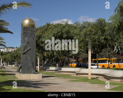 Statue an der Strandpromenade Funchal Madeira Portugal EU Europa Stockfoto