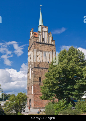 Bauen Sie Kroepeliner Tor im Jahre 1270 im gotischen Stil, Rostock, Mecklenburg-Western Pomerania, Deutschland, Europa Stockfoto