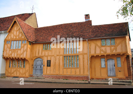 15. Jahrhundert kleine Halle, Marktplatz, Lavenham, Suffolk, England, Vereinigtes Königreich Stockfoto