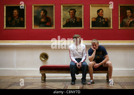 Porträtgalerie der 1812 Kriegshelden in der Eremitage in St. Petersburg, Russland. Stockfoto