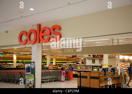 Eintritt zum Coles Supermarkt in Newport, Sydney, NSW, Australien Stockfoto