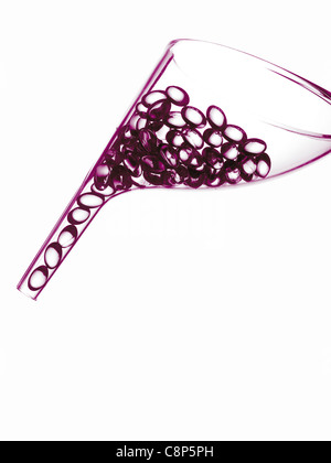 Weiche Gel-Kapseln mit Vitamin E-reiche Öl gefüllt Stockfoto