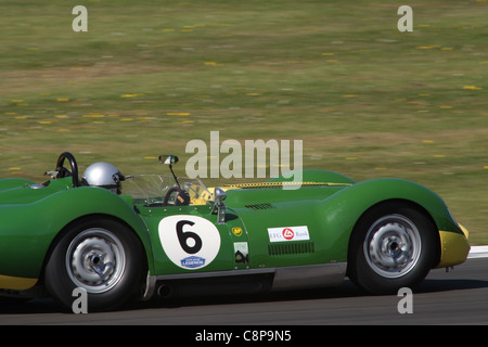 Lister Chevrolet angetrieben von Gibbon/Halle auf der Donington historische Festival 2011 Stockfoto