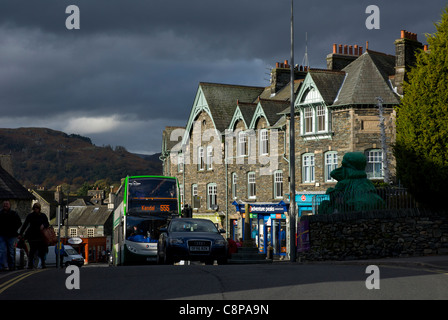Bus in Ambleside, Nationalpark Lake District, Cumbria, England UK Stockfoto