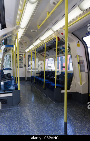 Leerrohr Zug Wagen, London unterirdisch Nordlinie Stockfoto