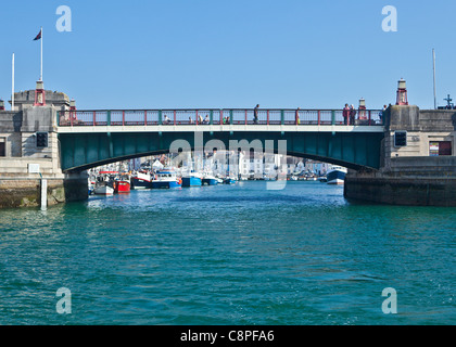 Boot im Hafen von Weymouth Stockfoto