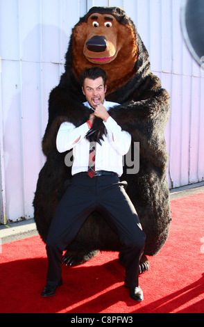 JOSH DUHAMEL 18. ORDENTLICHEN TRÄUMEN HALLOWEEN VON LOS ANGELES NACH PROFITIEREN KINDER VON AIDS SANTA MONICA LOS ANGELES KALIFORNIEN BETROFFEN Stockfoto