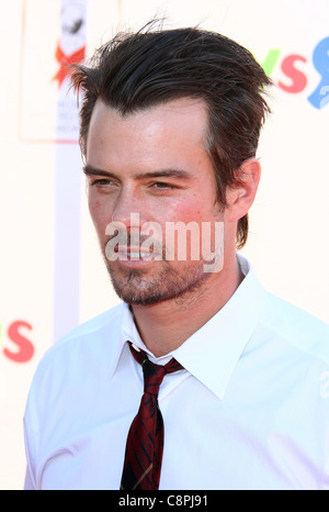 JOSH DUHAMEL 18. ORDENTLICHEN TRÄUMEN HALLOWEEN VON LOS ANGELES NACH PROFITIEREN KINDER VON AIDS SANTA MONICA LOS ANGELES KALIFORNIEN BETROFFEN Stockfoto