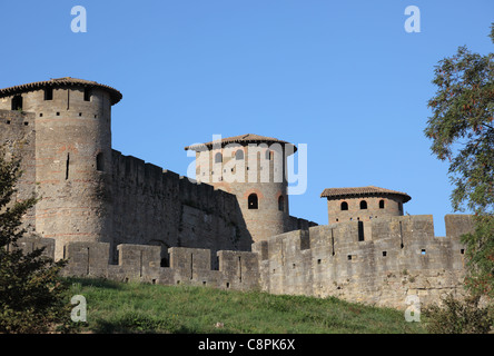 Festungsmauer der mittelalterlichen Stadt Carcassonne in Frankreich Stockfoto