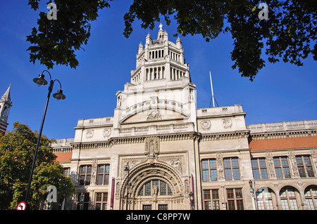 Haupteingang zum Victoria und Albert Museum, Cromwell Gardens, Kensington, Greater London, England, Vereinigtes Königreich Stockfoto