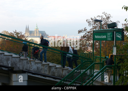 Standseilbahnen, Petrin-Hügel im Herbst, Pragerburg, Prag, Tschechische Republik Stockfoto