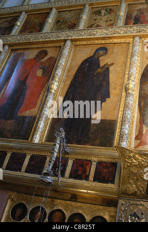 Ikonostase der Verkündigung Kathedrale mit Ikonen des Theophanes der Grieche in Moskau Kremlin. Stockfoto