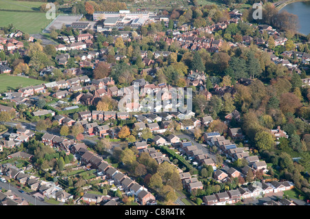 Mittelklasse-modernes Gehäuse gebaut, vor allem in den 1960er Jahren in Curborough Ward Lichfield Staffordshire auf Nordseite der Stowe-Pool Stockfoto