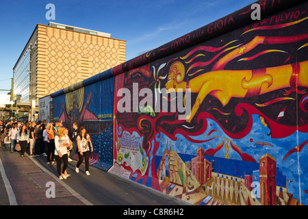Berliner Mauer Wandbild, East Side Gallery, Berlin, Deutschland Stockfoto