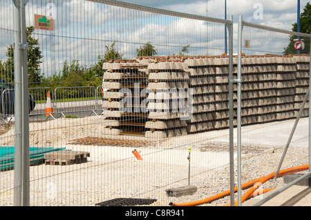 Schienenteile für die Ostlinie Manchester Metrolink-Straßenbahn-System. Ashton unter Lyne Tameside, Manchester, England, Vereinigtes Königreich Stockfoto