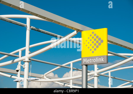 Zeichen auf dem Campus der Etihad zu stoppen, Ostlinie Manchester Metrolink Straßenbahn System, Manchester, England, UK Stockfoto