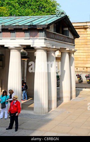 Die Queens Gallery am Buckingham Palace der Buckingham Palace Road London England Großbritannien Stockfoto