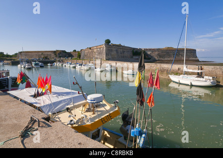 Hafen und Festung, Le Château d'Oléron (17480), Oléron Insel, Frankreich Stockfoto