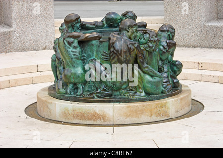 Gut des Lebens Skulptur vor Kroatisches Nationaltheater in Zagreb Stockfoto