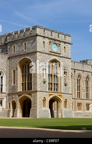 Windsor Castle, besetzt die älteste und größte Schloss der Welt. Die offizielle Residenz der Königin Elizabeth II Stockfoto