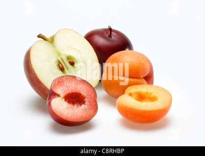 Apfel Aprikose Pflaume Stockfoto