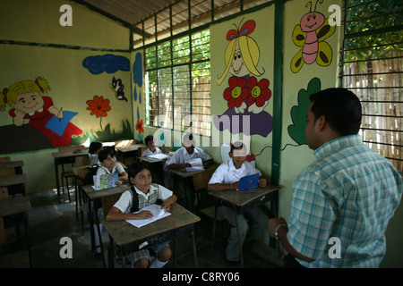 Grundschule in Kolumbien Stockfoto