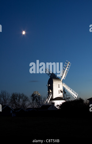 Saxstead grün Bockwindmühle in der Nacht, Suffolk, England Stockfoto