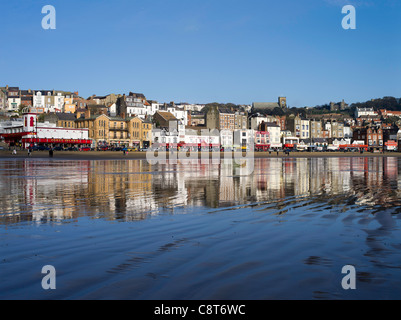 Dh South Bay Scarborough North Yorkshire Küstenstadt Scarborough Meer Strand traditionelle uk Stockfoto