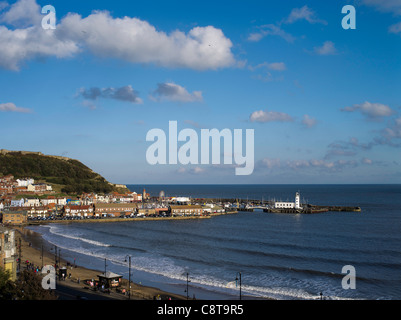 dh South Bay Hafen SCARBOROUGH NORTH YORKSHIRE Küstenstadt Strand Sea uk Stockfoto