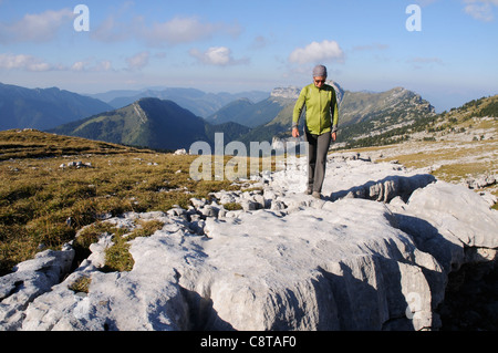 Kalkstein Pflaster auf den Dent de Crolle in der Chartreuse Region der Alpen, Frankreich Stockfoto