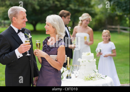 USA, New York, Old Westbury Staatsvolk auf Hochzeit Stockfoto