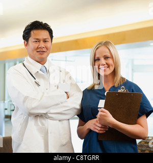 Porträt von Krankenschwester und Arzt, Ogden, Utah, USA Stockfoto