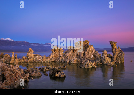 USA, California, Mono Lake Tufa Felsen Stockfoto