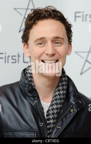 Tom Hiddleston kommt für den ersten Light-Awards an einem zentralen Ort London. Stockfoto