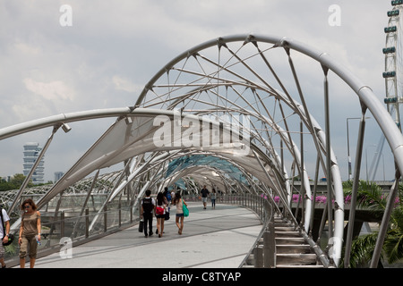 Die Helix-Brücke die Welt zuerst gebogen Doppel-Helix-Brücke, Singapur Stockfoto