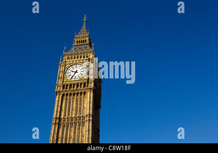 Einen Überblick über die Houses of Parliament, The Palace of Westminster und der Clock Tower mit Big Ben in London England. Stockfoto