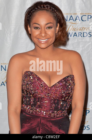 Raven-Symone im Ankunftsbereich für 21. Annual NAACP Theatre Awards - Ankünfte, Directors Guild of America (DGA) Theater, Los Stockfoto