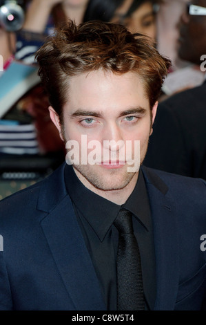 Britischer Schauspieler Robert Pattinson kommt für die UK-Filmpremiere Water For Elephants. Stockfoto