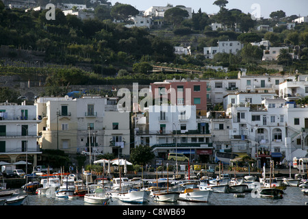 ANGELBOOTE/Fischerboote IN MARINA GRANDE Insel CAPRI Italien 17. September 2011 Stockfoto